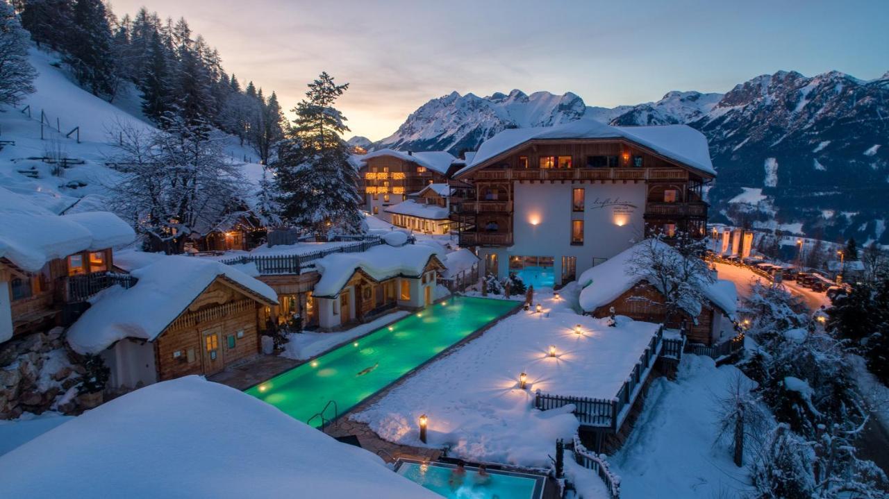 Natur- Und Wellnesshotel Hoeflehner Haus im Ennstal Eksteriør billede
